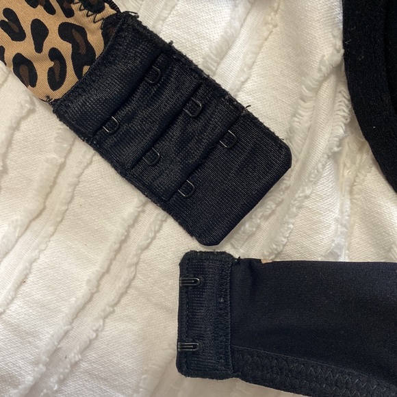 Padded cheetah print bra - Picture 3 of 4